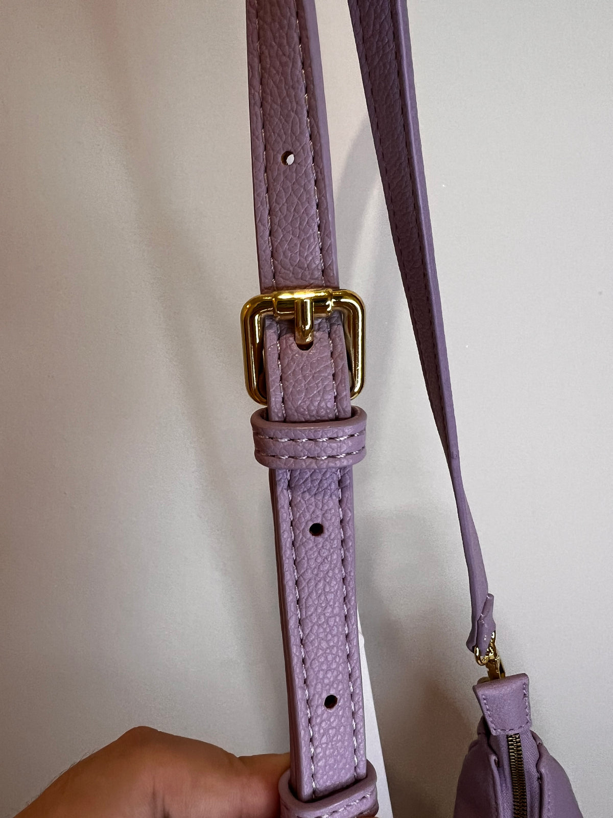 Borsa a tracolla dipinta a mano con Narcisi bianco e giallo , Pierre Cardin lilla