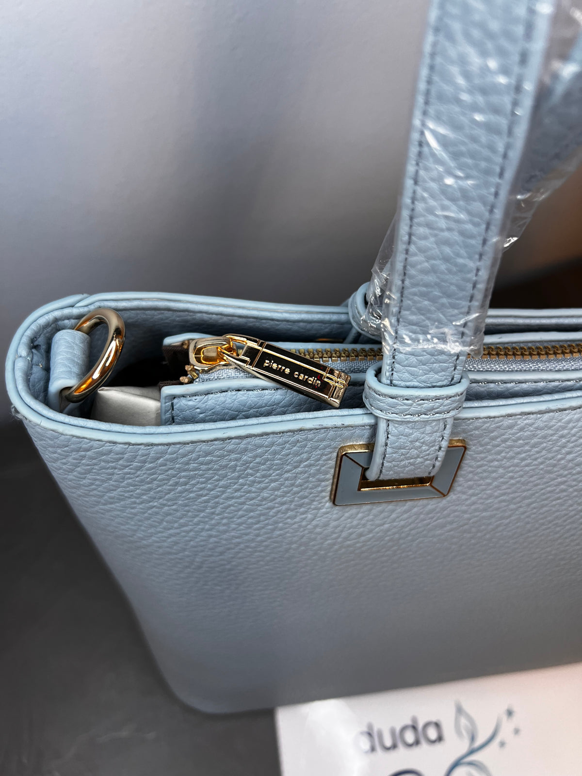 Borsa a tracolla Pierre Cardin azzurra, vista frontale
