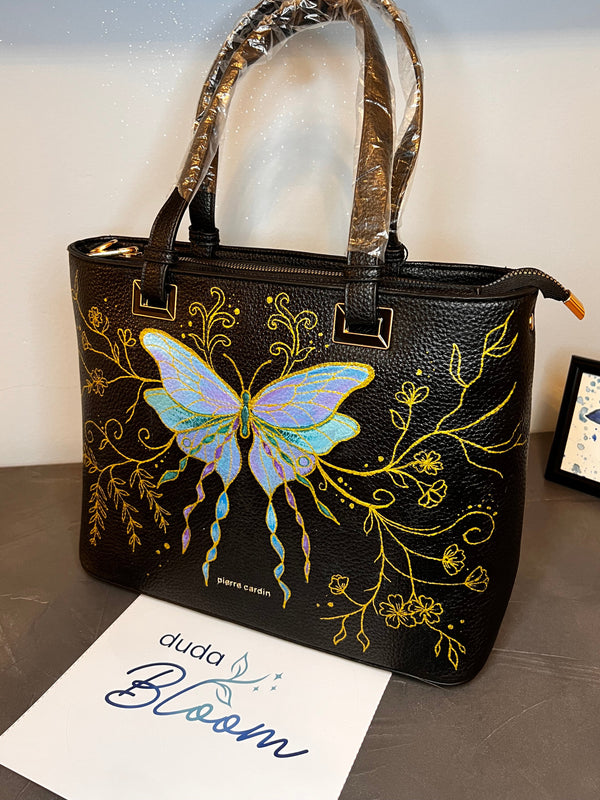 Borsa a tracolla dipinta a mano con farfalla blu, Pierre Cardin nera
