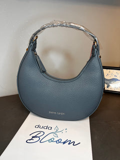 Borsa mezzaluna Pierre Cardin blu jeans, vista frontale